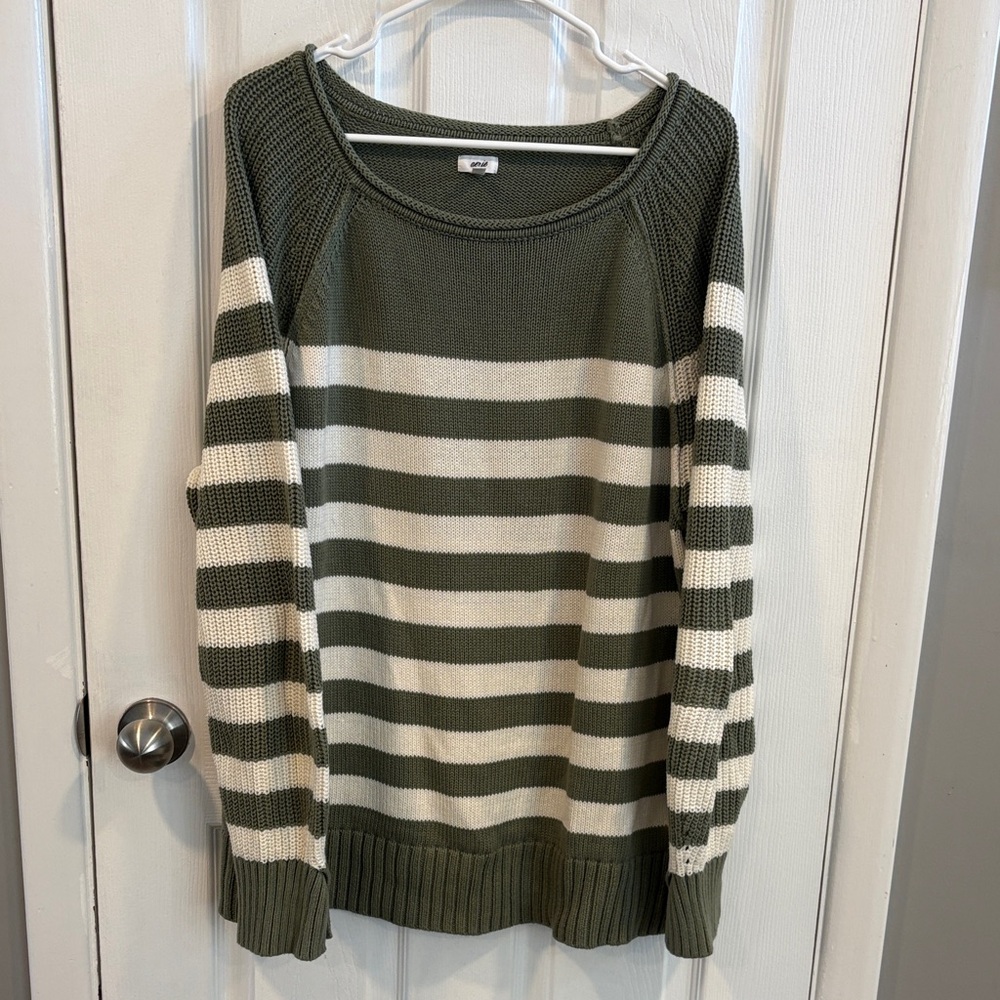 Aerie Olive and Cream Striped Sweater Size Medium